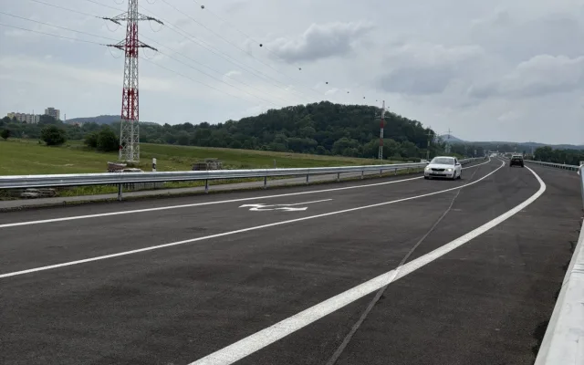 Střední část obchvatu České Lípy je hotová, z města odvede část tranzitní dopravy