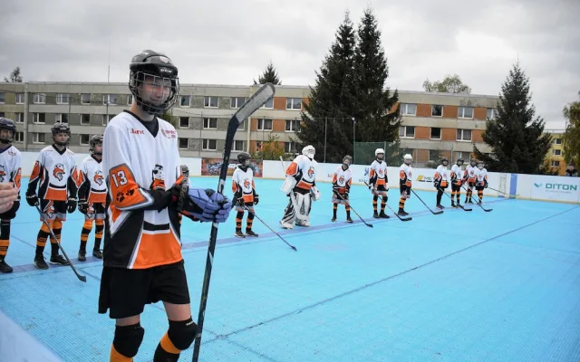 Třicet let hokejbalu v Liberci: Od Glorie po Lišky