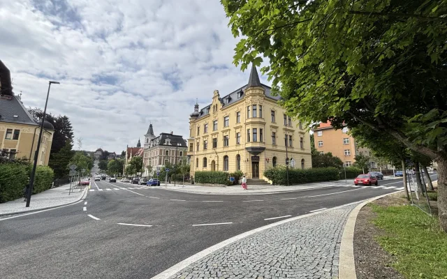Vítězná ulice v Liberci je průjezdná bez omezení, práce především na přilehlém parku pokračují