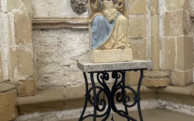 Ozdobou kaple hradu Bezděz bude opět soška slavné Černé madony montserratské. Jde ale o kopii