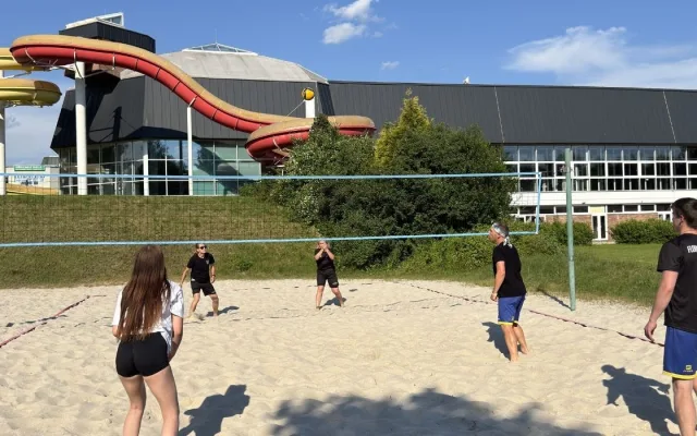Sportoviště v Jablonci mění tvář. Nový badminton i beachvolejbal