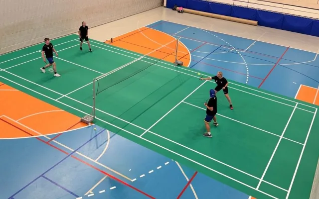 Sportoviště v Jablonci mění tvář. Nový badminton i beachvolejbal