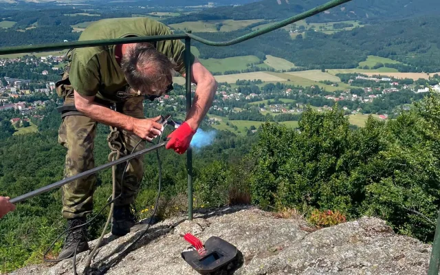 Jedna z nejkrásnějších vyhlídek v Jizerkách je opravena a bezpečnější
