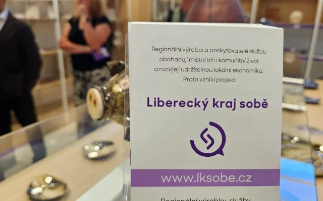 Liberecký kraj otevřel vlastní vzorovou prodejnu s nepřetržitým provozem