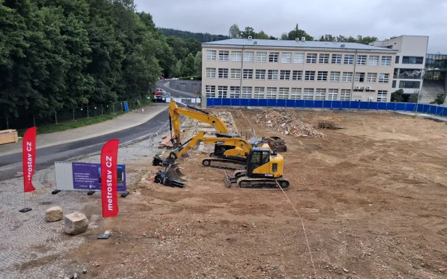 V Liberci začala stavba budovy za půl miliardy. Přestěhuje se sem fakulta i knihovna