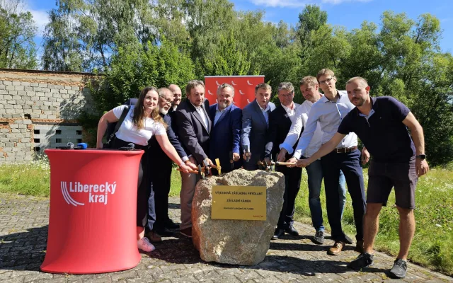 Liberecký kraj zahájil stavbu nové výjezdové základny záchranné služby ve Frýdlantu