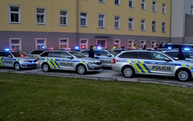 Dvacet nových aut pro policii