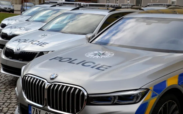 Dvacet nových aut pro policii