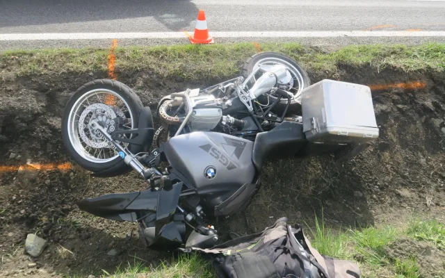 Nehoda motorek u Loužnice