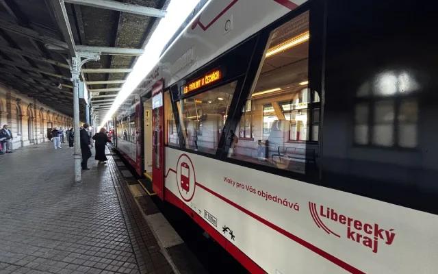 Do Libereckého kraje zamířily dva vlaky RegioSpider. Celkem jich bude devět