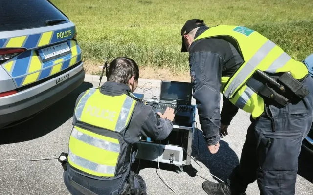 Lovy na nelegální migranty v kraji: Policisté nasadili i detektor srdce