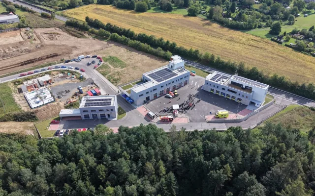 Nové výjezdové centrum v Turnově spojuje tři složky záchranného systému