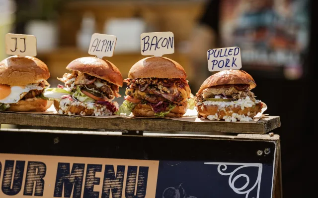 Burgery znovu ovládnou Liberec. U Géčka vás čeká víkend plný street foodu