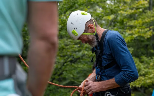 Elitní horští záchranáři změří síly v Jizerkách. Poprvé mají program i pro veřejnost