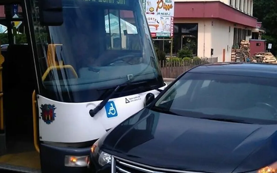 Nehoda autobusu