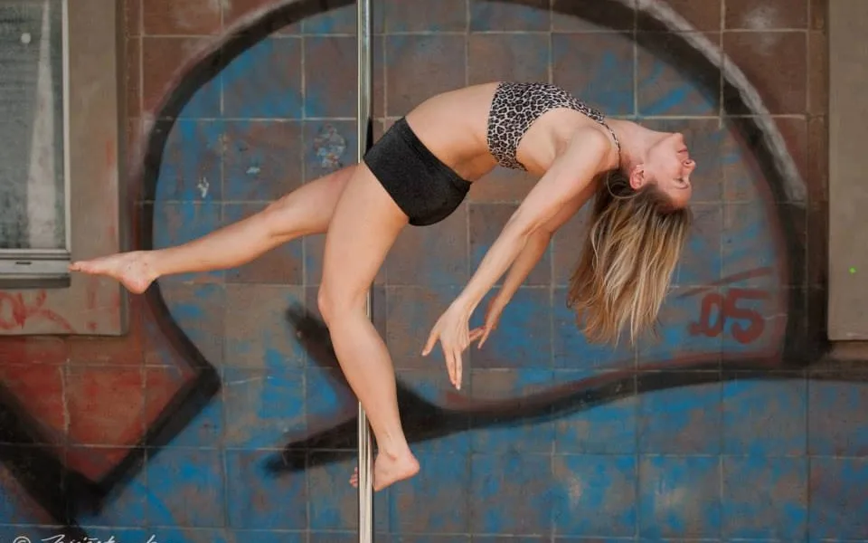 Poledance