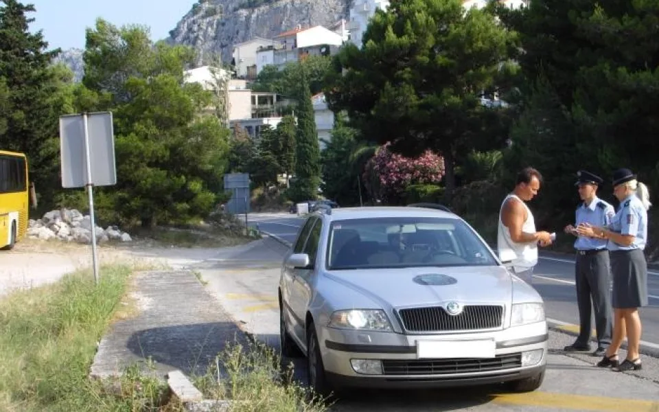 Policisté u moře. Foto: Policie ČR