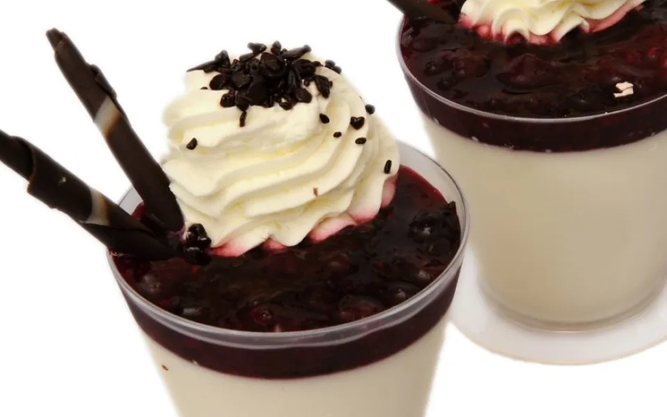Panna cotta, kterou zvládnete udělat i doma.