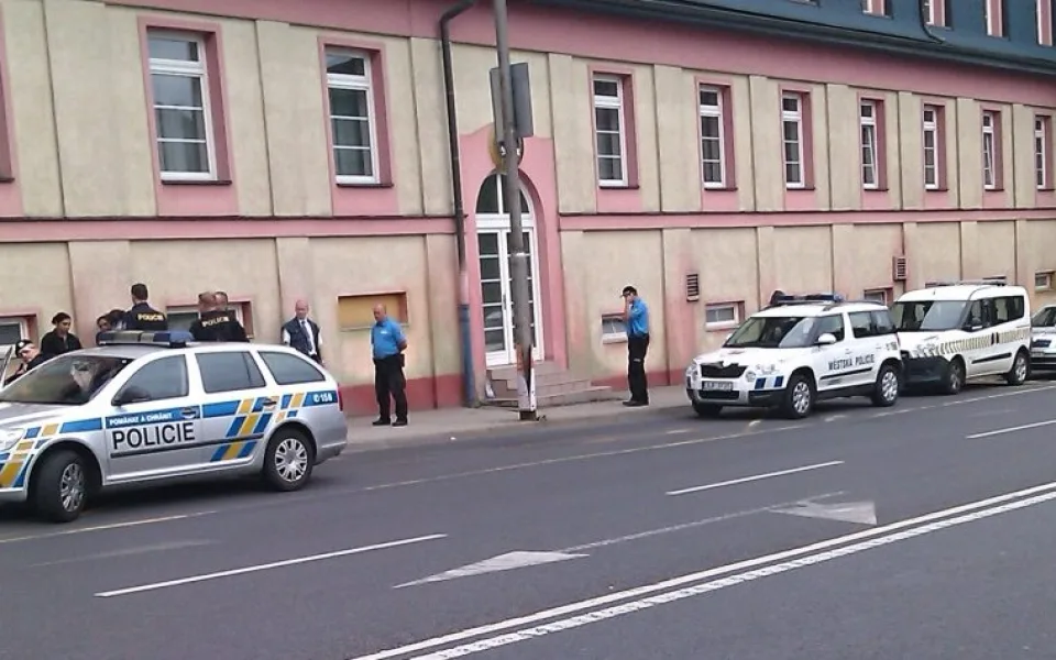 Policisté řeší incident na Košické ulici