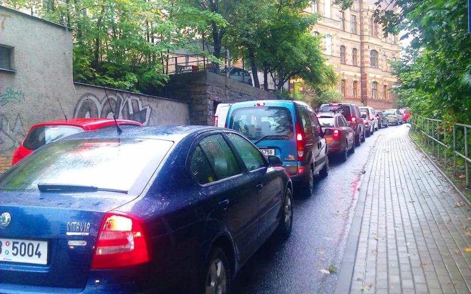 Nehoda zablokovala přilehlé ulice