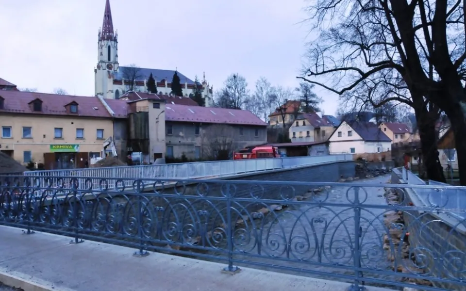Secesní most, symbol povodní 2010 v Chrastavě. Foto: Kraj-lbc.cz