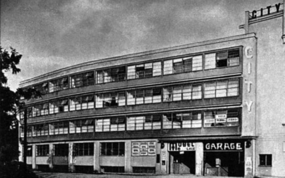 Palác City ve 30.letech 20.století. Foto: LIBEREC:REICHENBERG