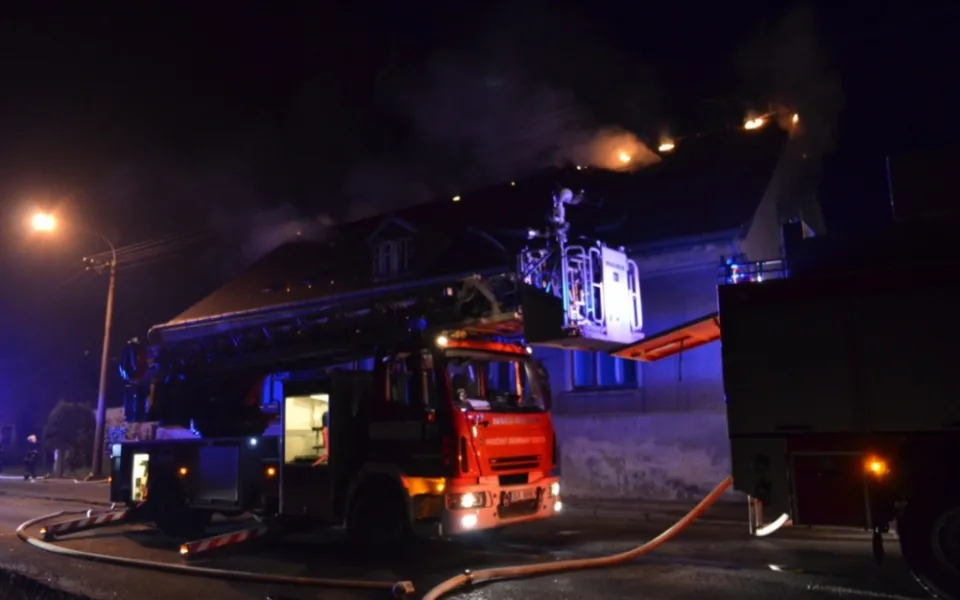 Poslední požár zaměstnal sedm jednotek hasičů. Foto: HZSLK