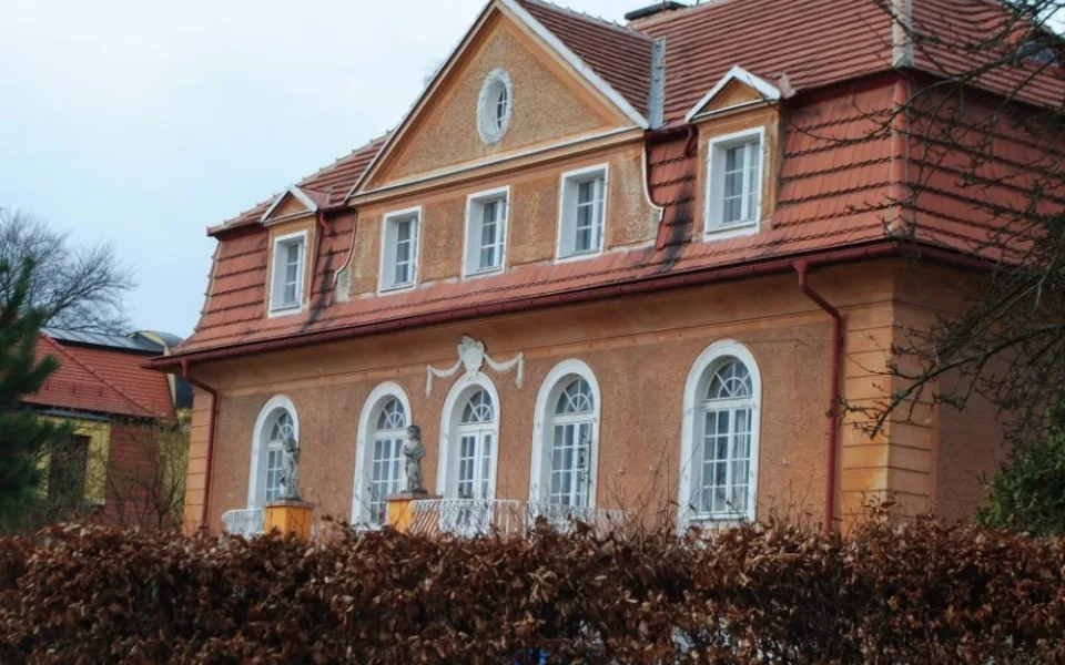 Bayerova vila je na prodej.