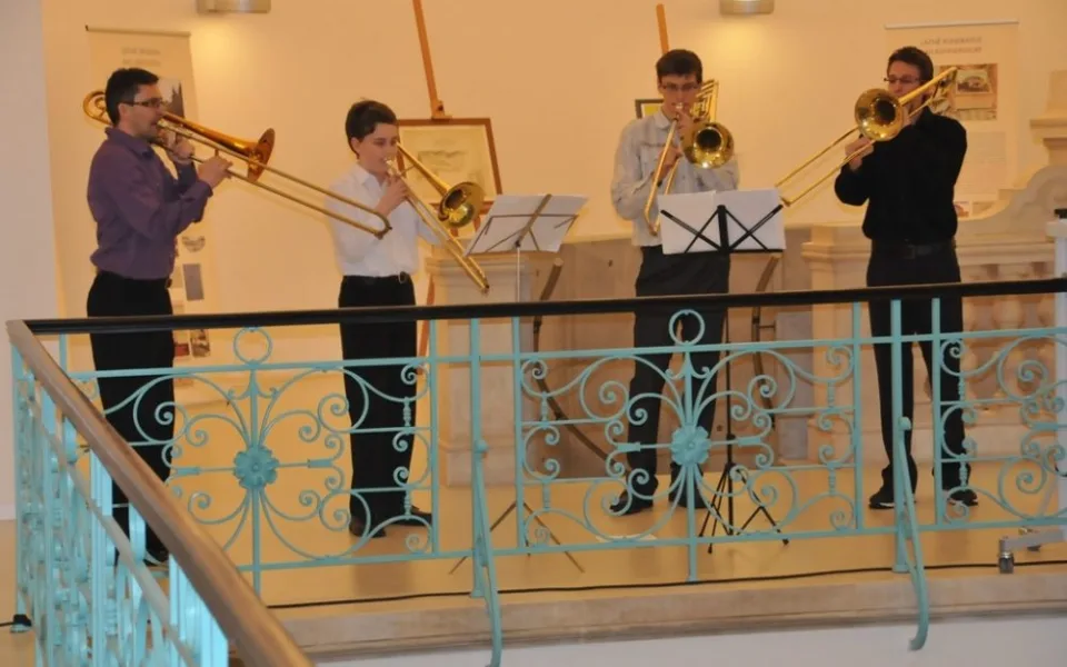 Benefice pro hospic v liberecké galerii vynesla bez mála 45 tisíc. Foto: Jiří Langer
