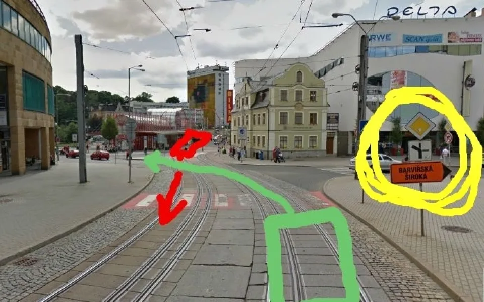 Značka mluví jasně, tramvaj přednost nemá. foto: google.cz