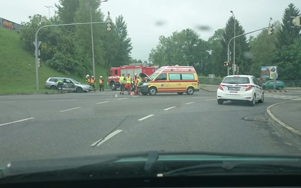 Nehoda se obešla bez zranění. Foto: Lukáš Šmakal
