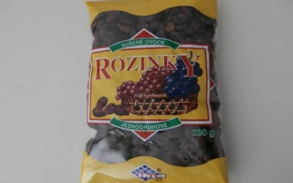 Závadné balení rozinek. Foto: SZPI