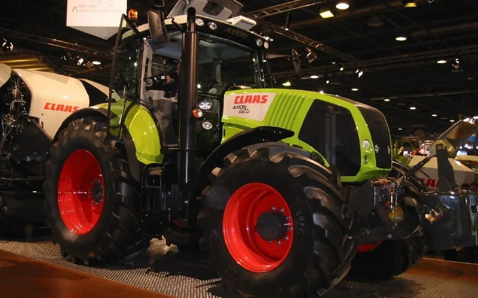Podobný traktor se ztratil v Sasku