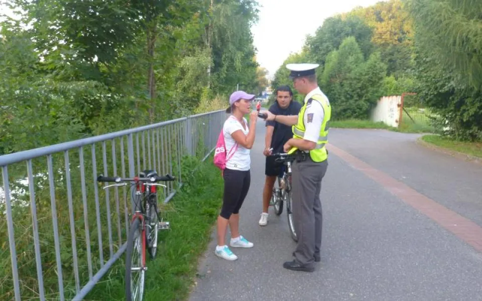 Policie zkontrolovala bezmála 150 cyklistů. Foto: Policie ČR