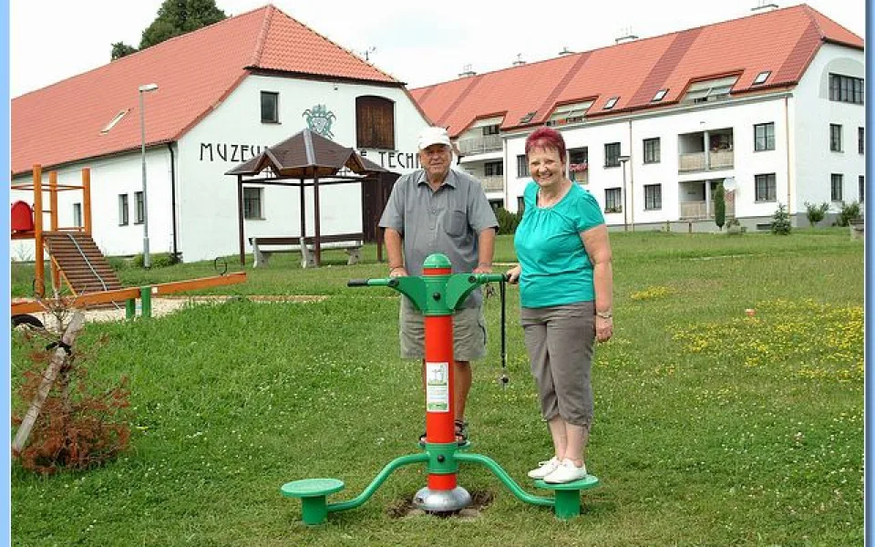 Chrastava u Liberce má ode dneška hřiště, které je určené pro cvičení v přírodě s vlastní tělesnou vahou. Foto: Chrastava