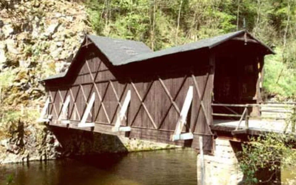 Roubený most