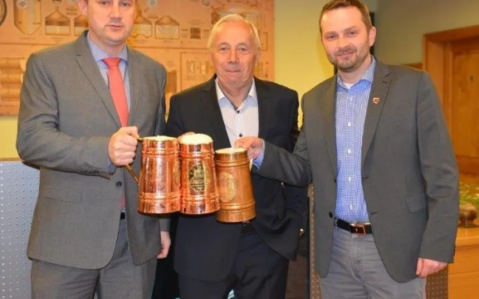 Hejtman Martin Půta (vlevo), primátor města Tbilisi David Narmania (uprostřed) a primátor města Liberec Tibor Batthyány. Foto: MML