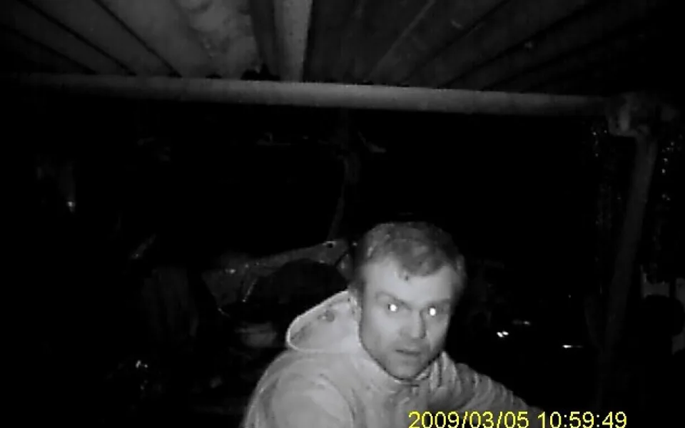 Nepoznáváte tohohle zloděje?