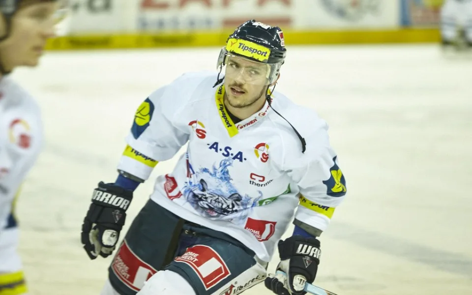 Hokejový útočník Bakoš prodloužil o dva roky smlouvu s Libercem. Foto: HC Bilí Tygři Liberec
