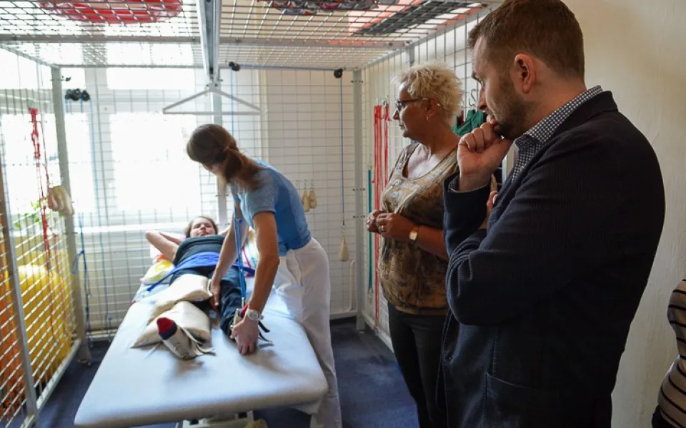 Jedličkův ústav v Liberci při léčbě používá obleky kosmonautů. Foto: Jan Vrabec