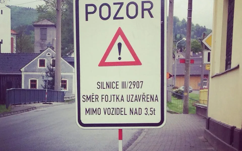 Silnice na Fojtku je uzavřena. Foto: Michael Daněk