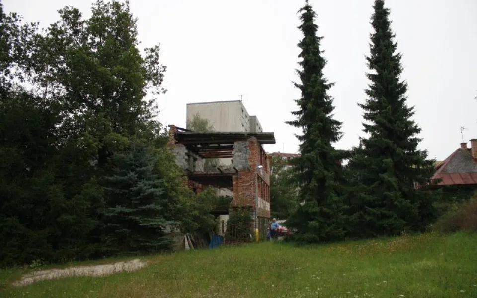 V průběhu května dojde k demolici problematického objektu v Pobřežní 5. . Foto: Jablonec nad Nisou