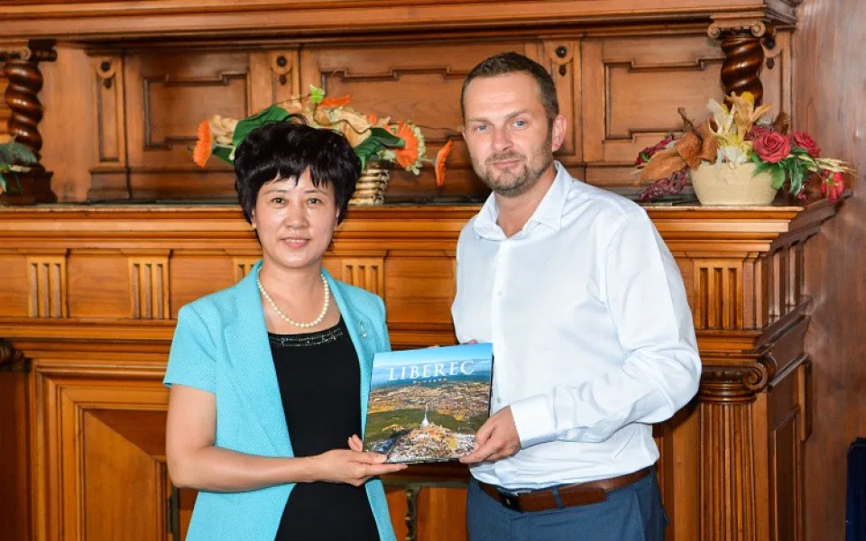 Liberec navštívila čínská delegace. V určitých oblastech se od sebe můžeme učit, řekla místostarostka metropole. Foto: Jan Král