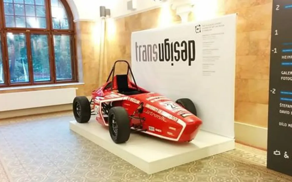 Na výstavě polského designu v Liberci je i formule. Foto: Facebook