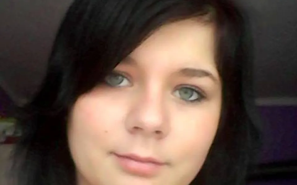 Tahle dívka se už dva měsíce neukázala doma. Nepotkal ji někdo? Foto: Facebook