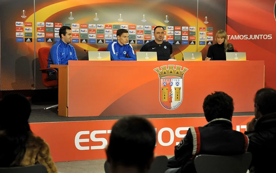 Tisková konference v Braze