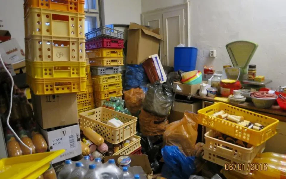 Nepořádek a špína. Inspekce zavřela samoobsluhu v Jablonci nad Nisou