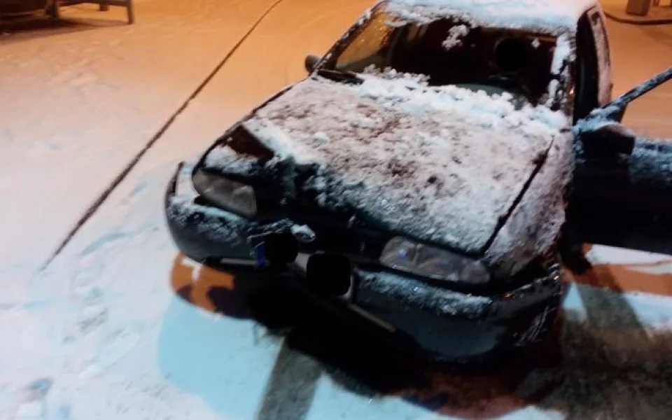 Takhle vypadalo auto po noční výpravě jeho majitele.