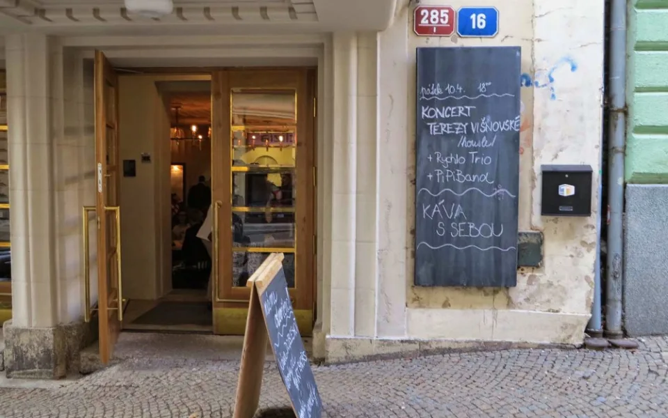 Kino Varšava