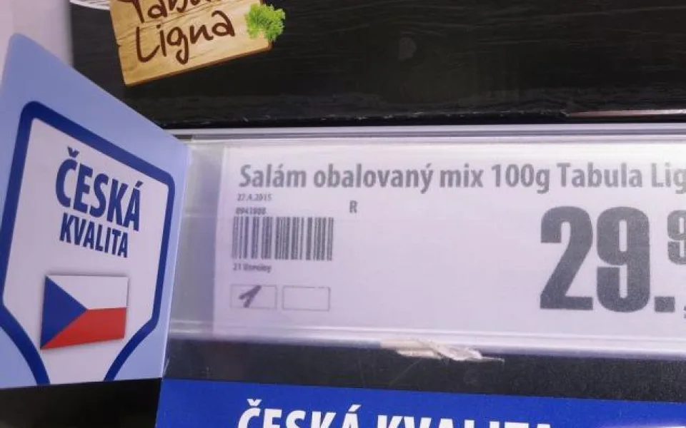 Další potraviny označené zavádějící značkou "Česká kvalita" v Penny Marketu. Po jogurtech inspekce odhalila salámy